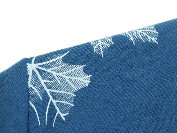 Long sleeve polo shirt with winter Snowflake print on shoulder