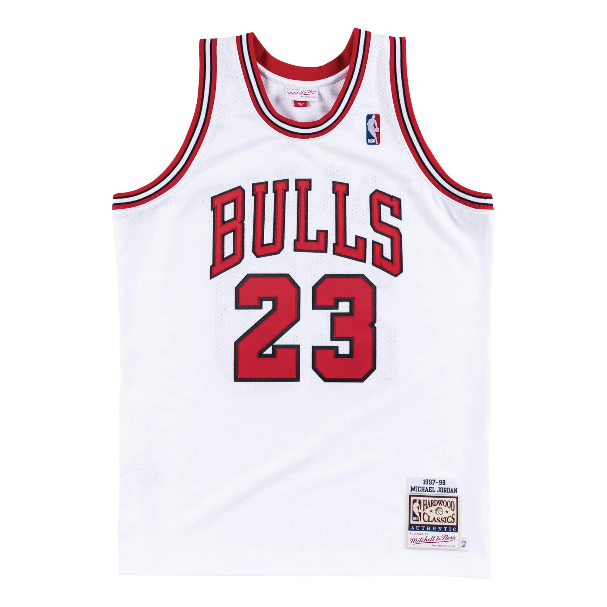 Mitchell & Ness Men NBA Chicago Bulls Authentic Jersey Michael Jordan White '97-98 AJY18398CBU97MJ