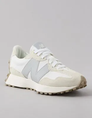 New Balance 327 Sneaker
