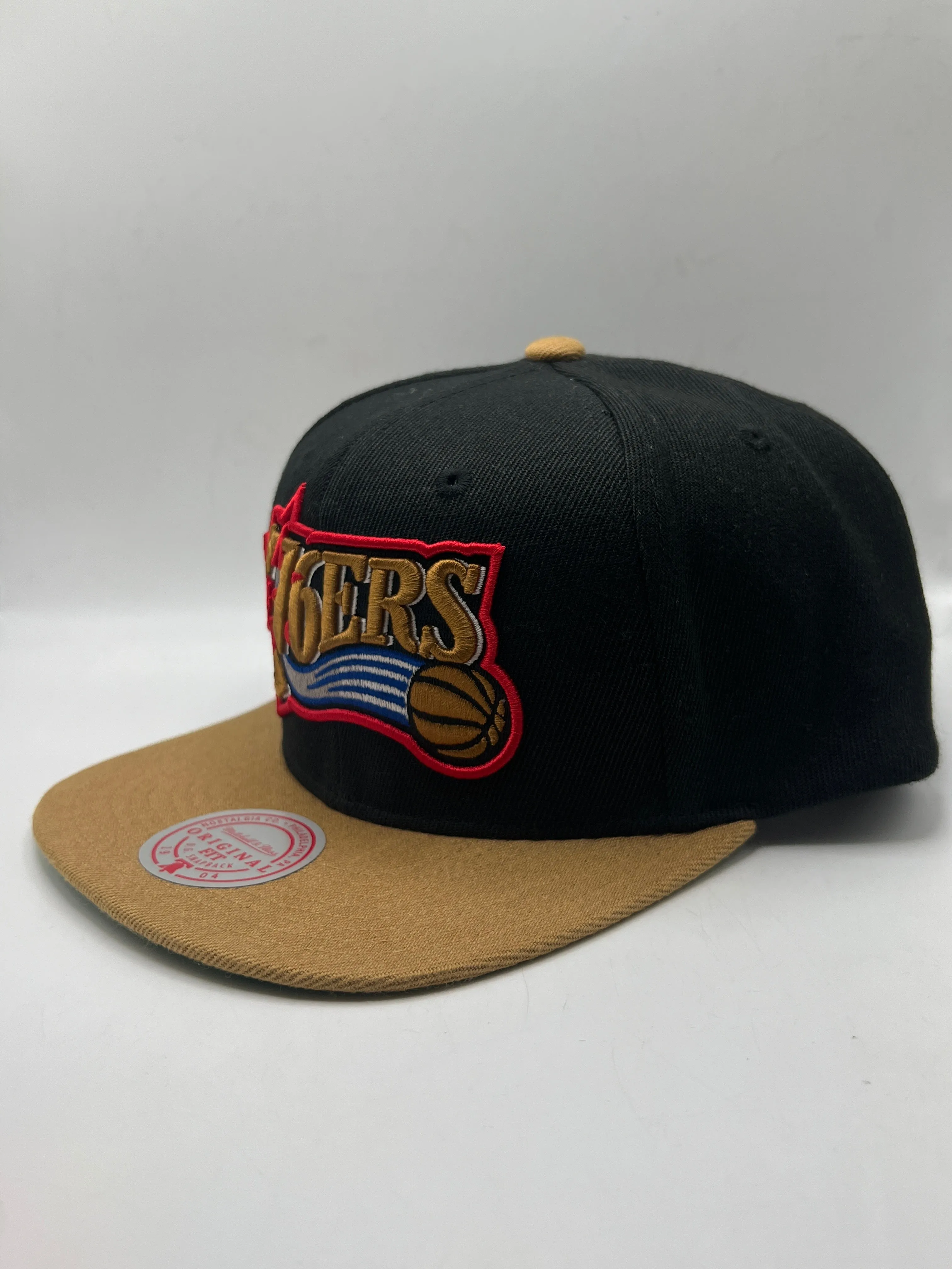 Philadelphia 76ers Sixers PHI NBA Mitchell & Ness Original Fit Snapback Black/Gold