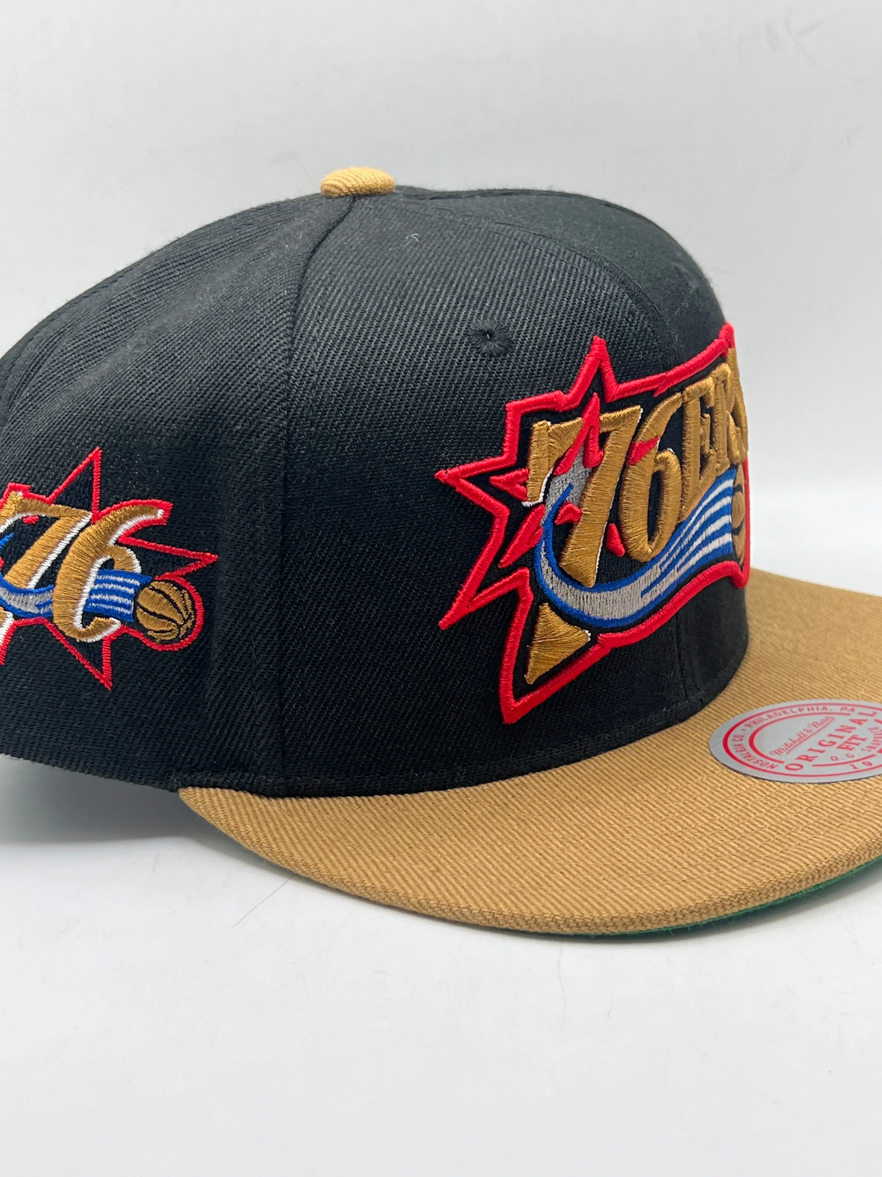 Philadelphia 76ers Sixers PHI NBA Mitchell & Ness Original Fit Snapback Black/Gold