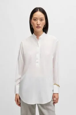 Relaxed-fit blouse in easy-iron poplin