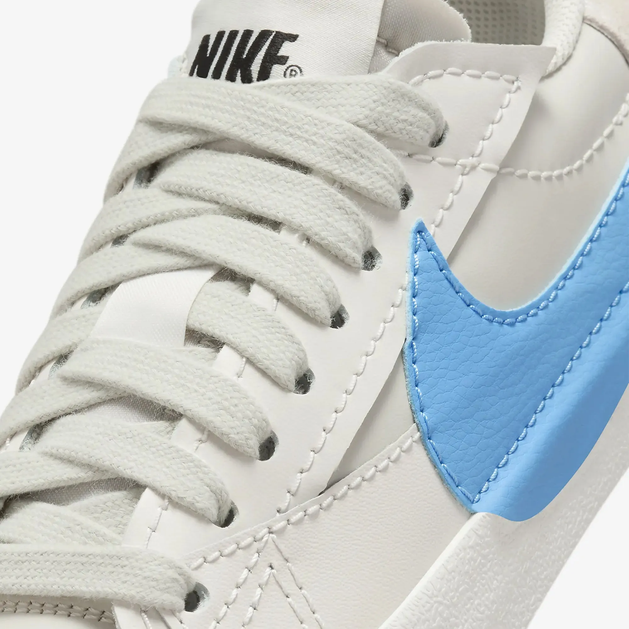 WMN'S BLAZER LOW '77 JUMBO 'LIGHT BONE/UNIVERSITY BLUE-PHANTOM'